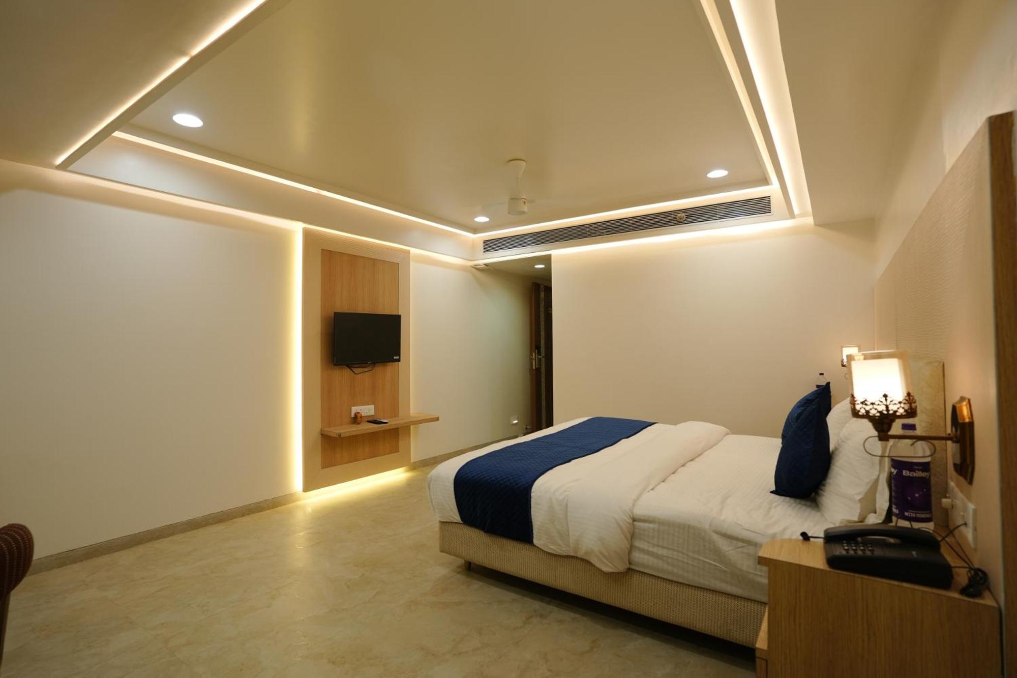 Hotel 6 Seasons, Koregoan Park, Pune Luaran gambar