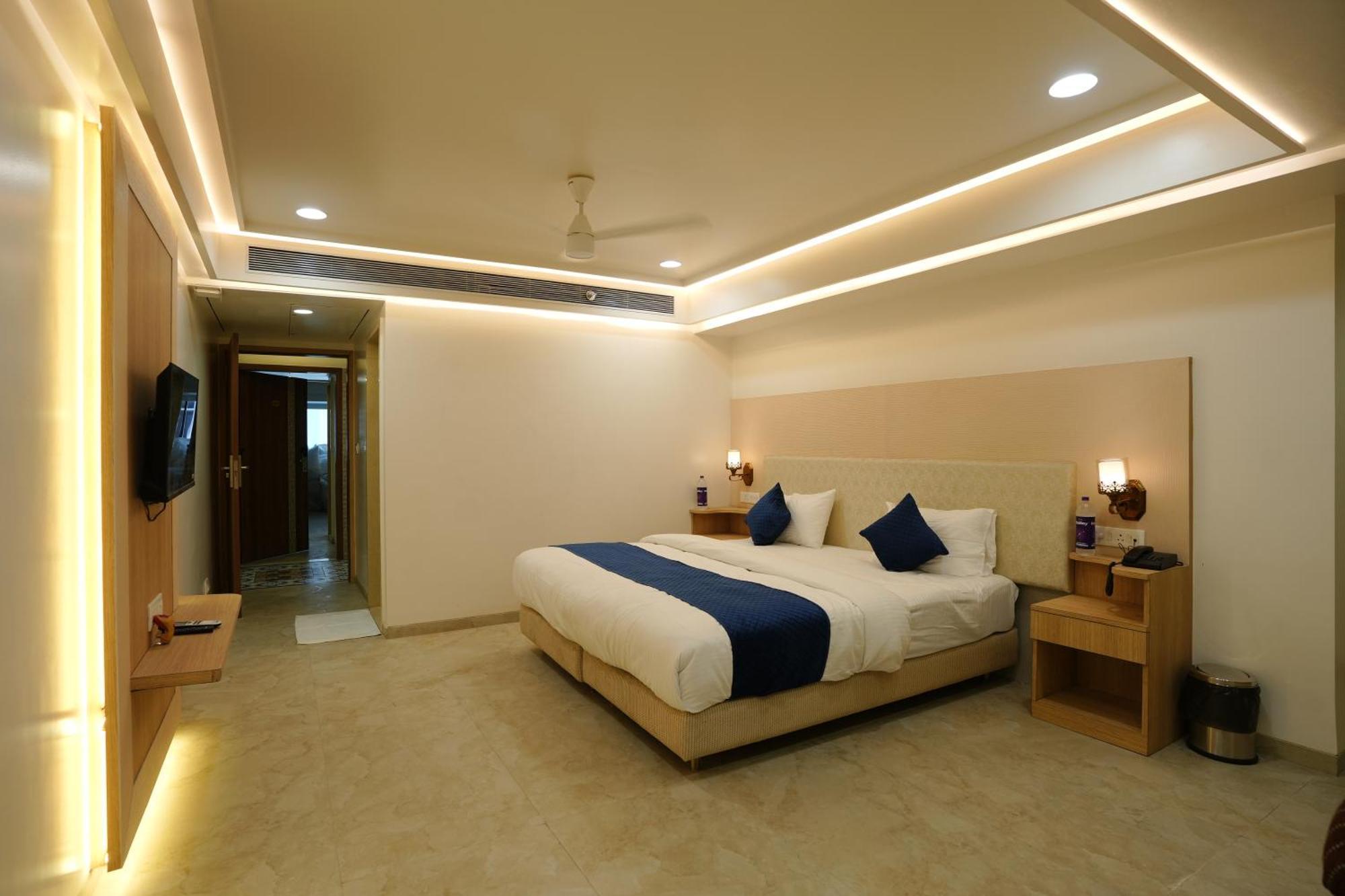 Hotel 6 Seasons, Koregoan Park, Pune Luaran gambar