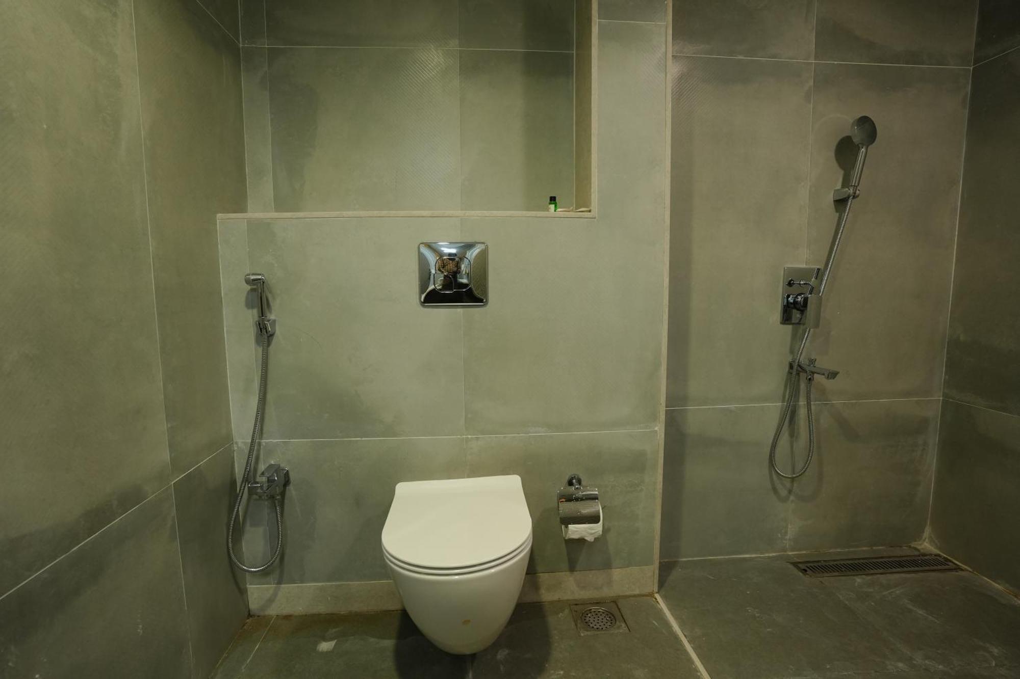 Hotel 6 Seasons, Koregoan Park, Pune Luaran gambar