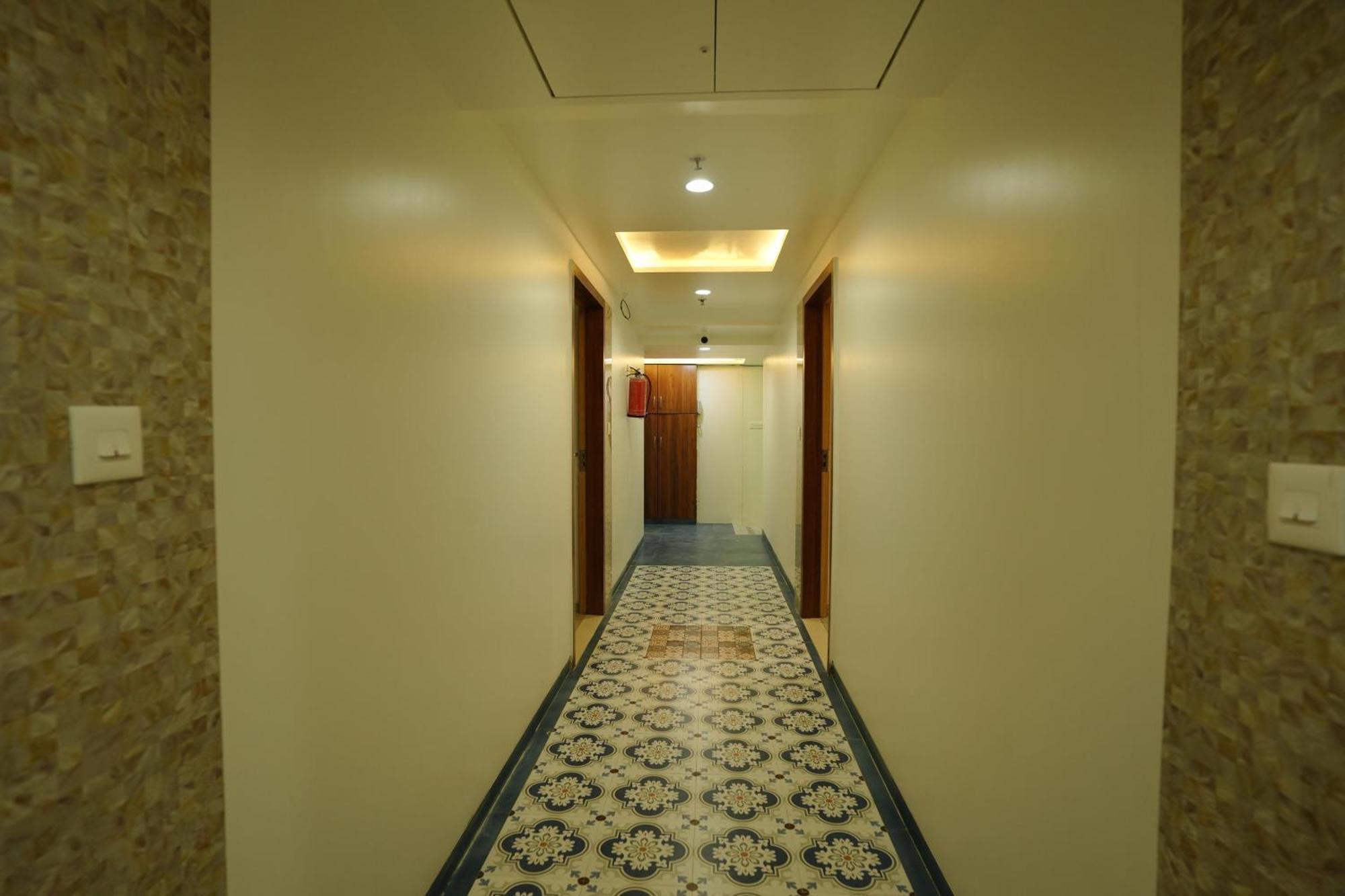 Hotel 6 Seasons, Koregoan Park, Pune Luaran gambar