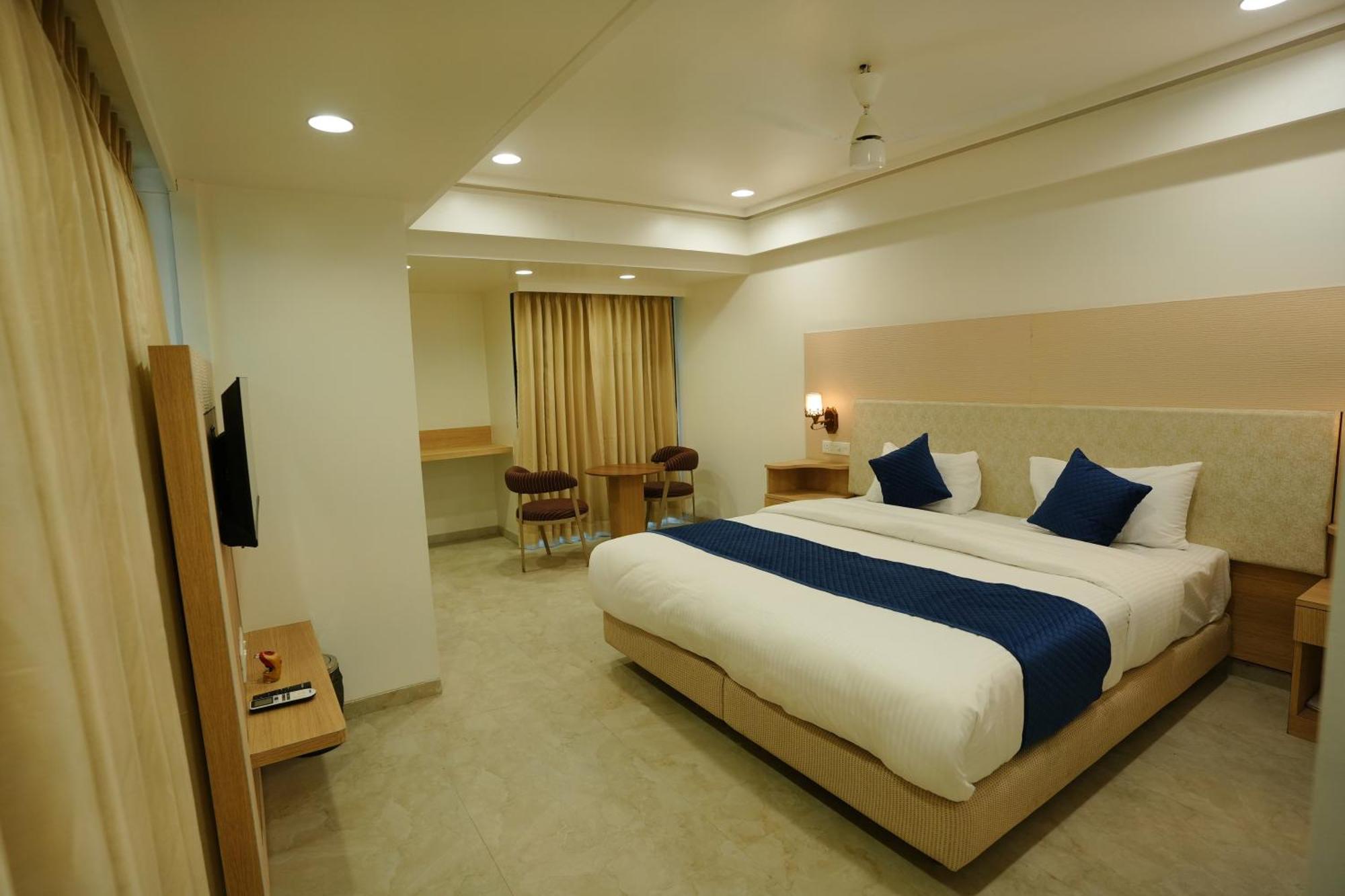 Hotel 6 Seasons, Koregoan Park, Pune Luaran gambar